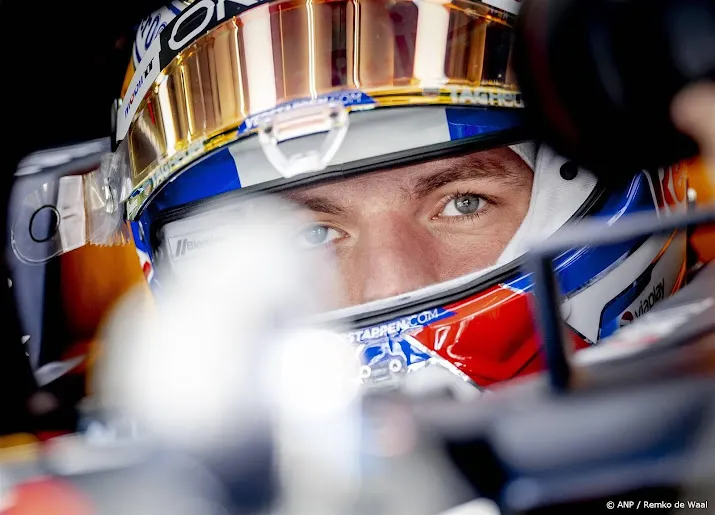 verstappen begint f1 seizoen met zesde tijd in eerste training