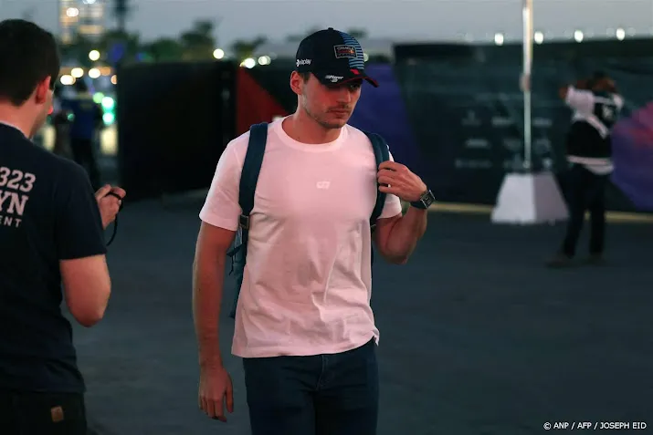 verstappen begint het snelst aan tweede raceweekend in djedda
