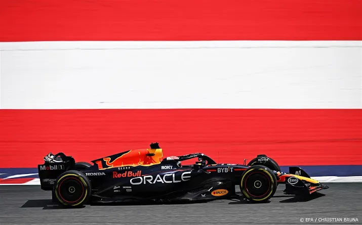 verstappen de snelste in enige vrije training in oostenrijk