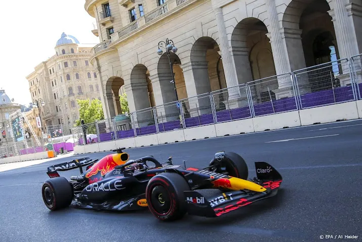 verstappen derde in kwalificatie grote prijs van azerbeidzjan
