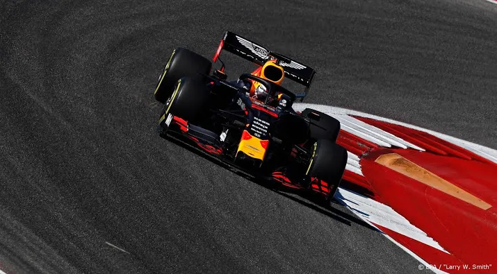 verstappen derde in tweede vrije training