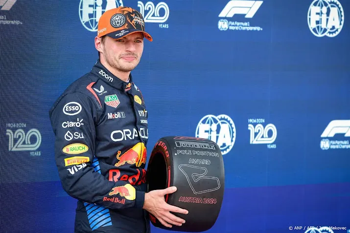 verstappen gaat in oostenrijk voor derde zege op een rij