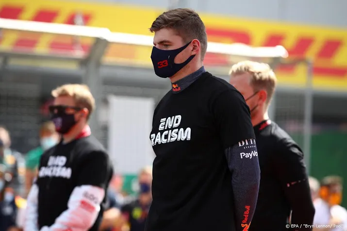 verstappen geluk en pech met lekke banden