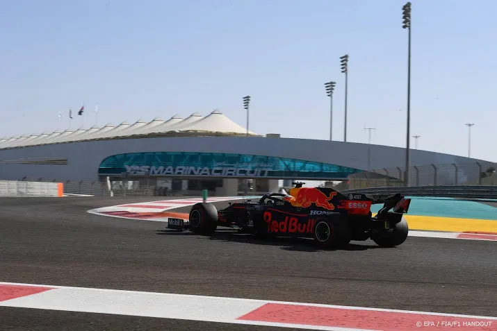 verstappen geniet van slotrace in formule 1