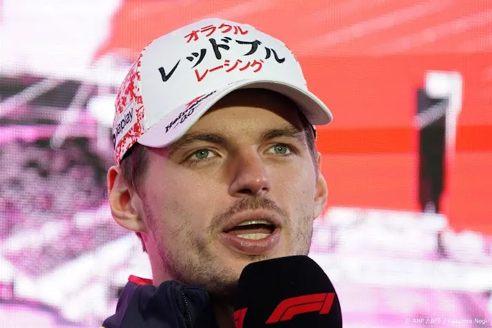 verstappen grapt over toekomst bij red bull