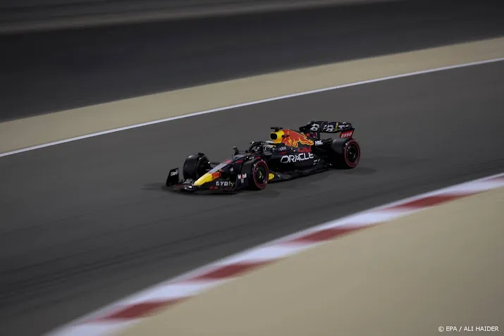 verstappen grijpt in bahrein naast pole in eerste grand prix