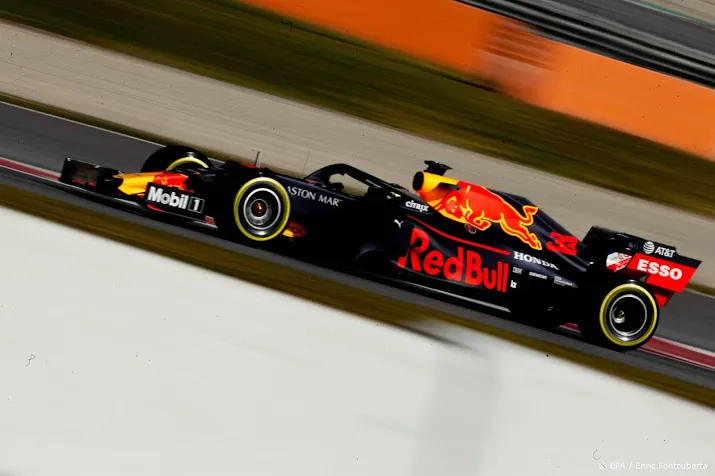 verstappen haalt 128 ronden op eerste testdag