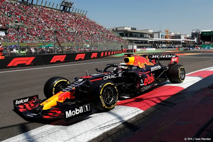 verstappen het was cruciaal dat ik als eerste de bocht inging