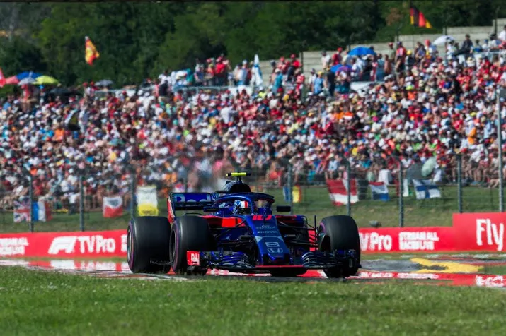 verstappen krijgt gasly als nieuwe teamgenoot