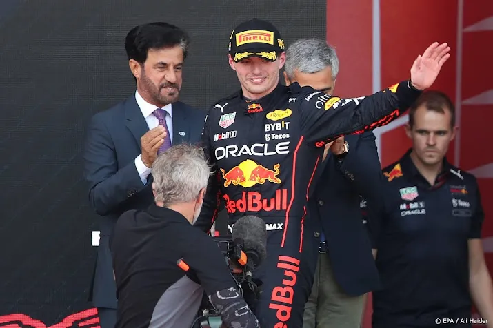 verstappen met ongelooflijke auto naast lauda in aantal zeges