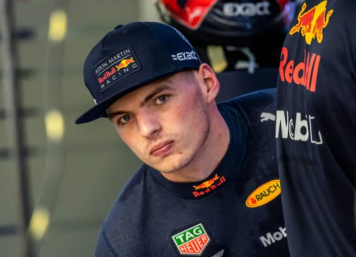 verstappen moet vooral inhalen op verjaardag