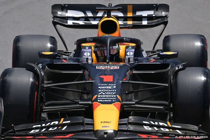 verstappen ongenaakbaar in sprintrace in brazilie