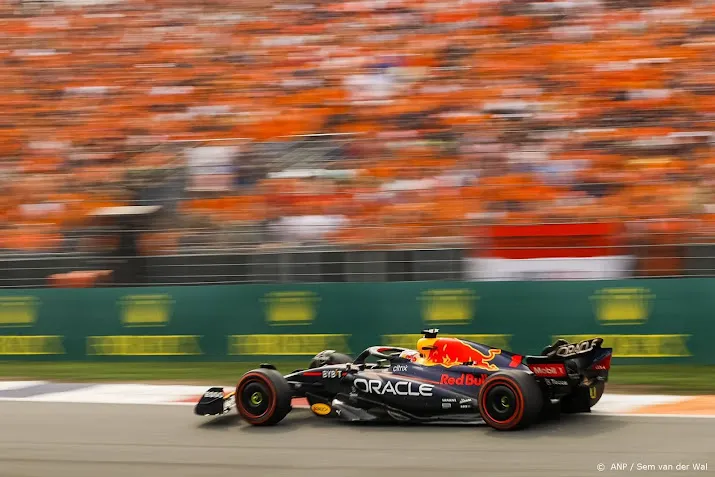 verstappen opnieuw de beste in dutch gp op zandvoort