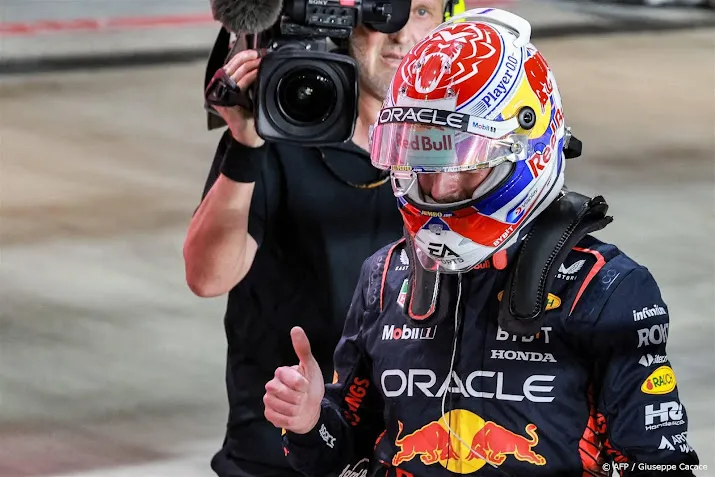 verstappen pakt in qatar tiende poleposition van het seizoen