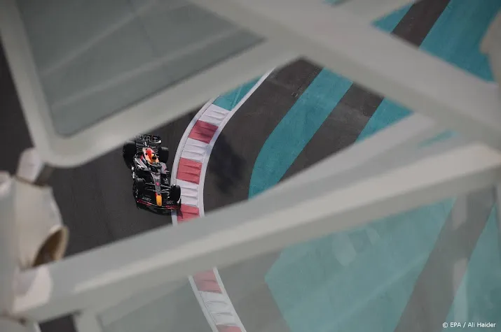 verstappen pakt poleposition voor slotrace in abu dhabi