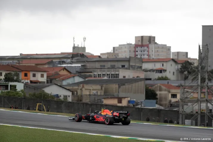 verstappen pakt tweede startplek in sprintrace achter hamilton