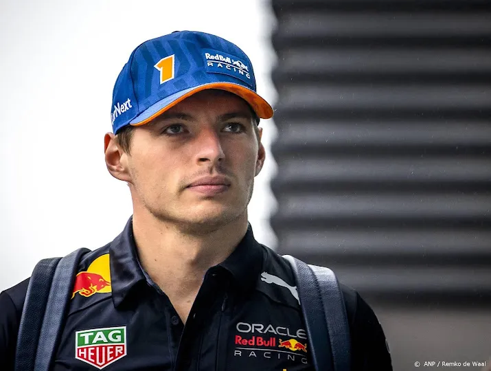 verstappen rijdt derde tijd in rommelige eerste training belgie