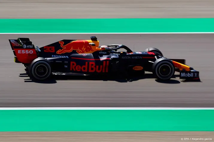verstappen rijdt vijfde tijd in training