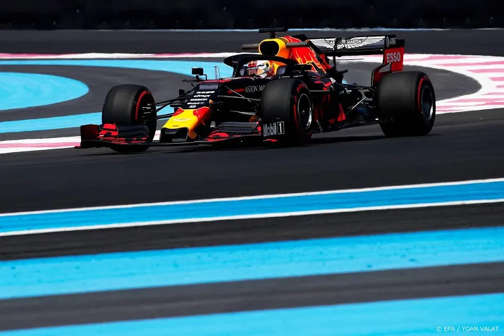 verstappen rijdt zesde tijd in tweede training