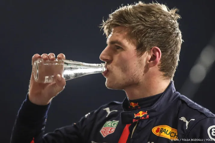 verstappen snelste in eerste training grote prijs van abu dhabi