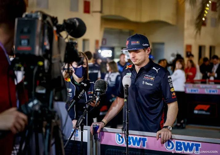 verstappen staat na race vol problemen met lege handen