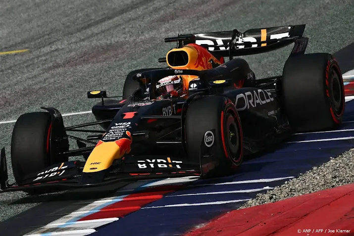 verstappen start vanaf pole in oostenrijk na sterke kwalificatie
