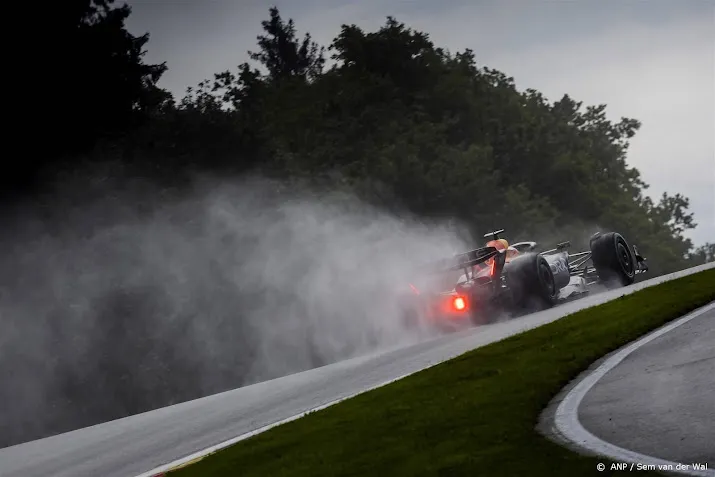 verstappen start vanaf poleposition in sprintrace gp van belgie