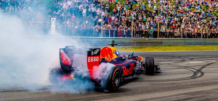 verstappen trekt 110 000 fans naar zandvoort