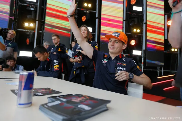 verstappen tweede in eerste training sotsji