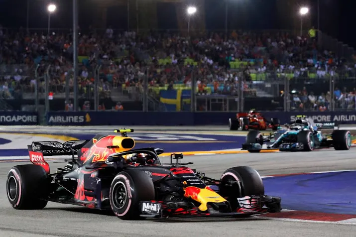 verstappen tweede in grote prijs singapore