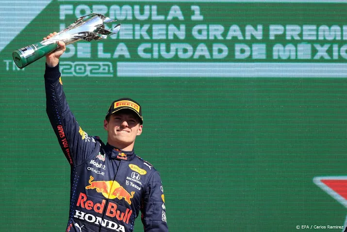 verstappen wil nog niet denken aan de wereldtitel