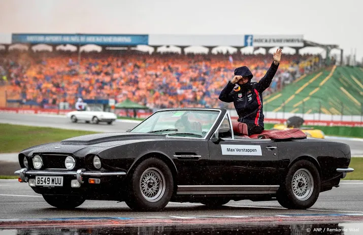 verstappen wint bizarre race op hockenheim