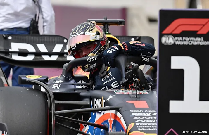 verstappen wint sprint shootout in austin ondanks pirouette
