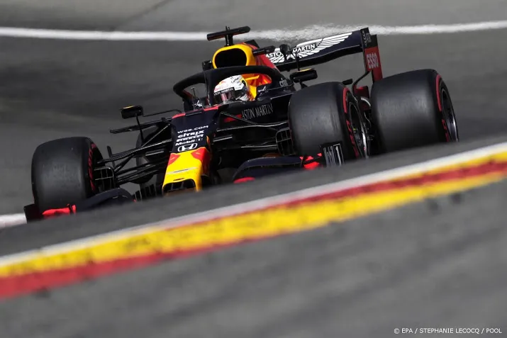 verstappen zesde in derde training ferraris achteraan