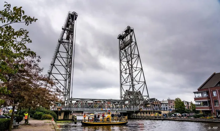 versterken brug boskoop duurt zeker 2 weken