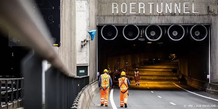vertraging verkeer door afsluiting a73 tunnels valt mee