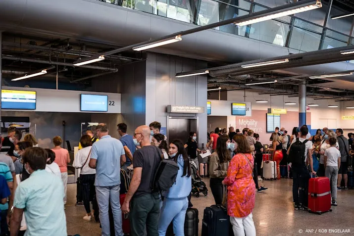 vertragingen op eindhoven airport door technisch probleem