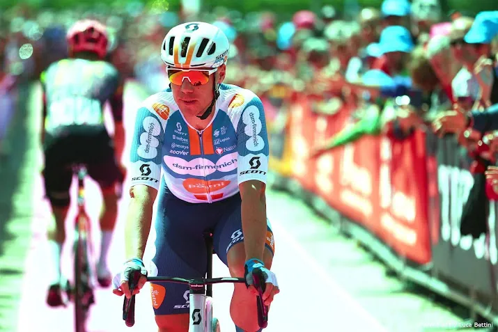 vertrouwen groeit bij sprinter jakobsen in tour