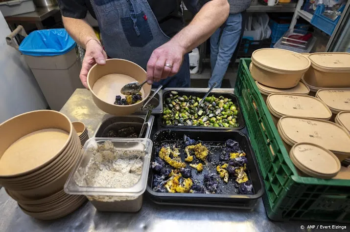 vervroegde horecasluiting zorgt voor comeback dinerboxen