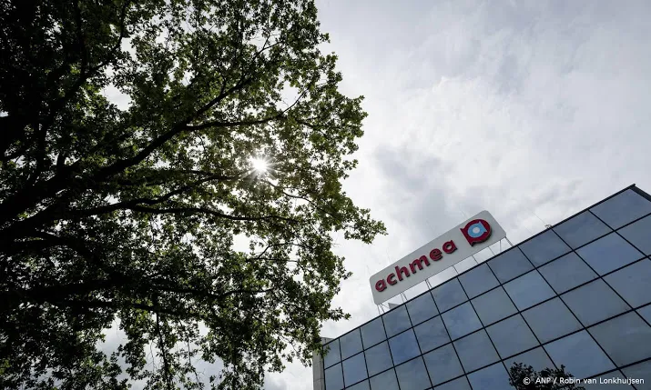 verzekeraar achmea hoeft minder uit te keren stuwt winst