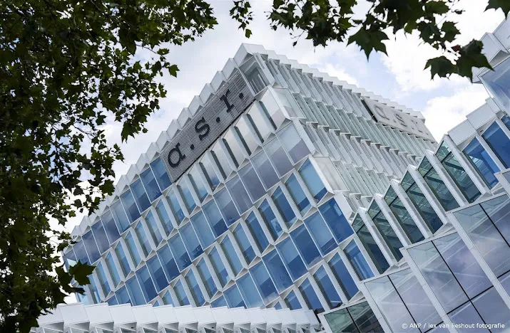 verzekeraars asr en nn onderaan in afwachtende aex