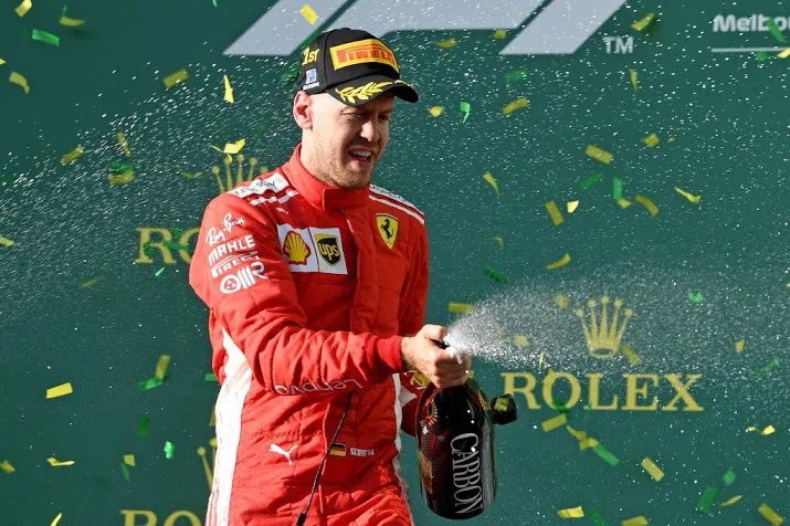 vettel een beetje geluk