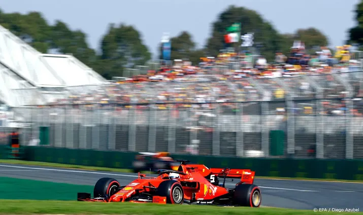 vettel snapt niets van trage ferrari