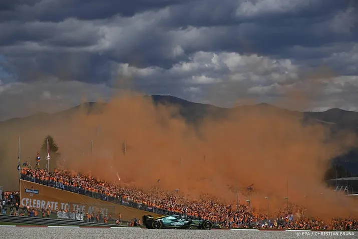 vettel wil levenslange verbanning misdragende formule 1 fans