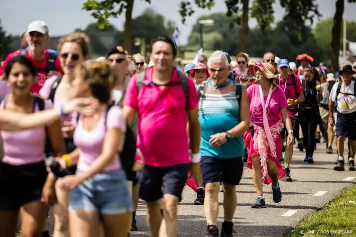 vierdaagse telt nog ruim 40 000 deelnemers
