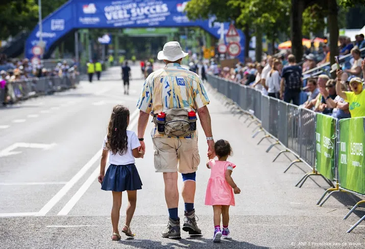 vierdaagse trekt lopers uit 74 verschillende landen