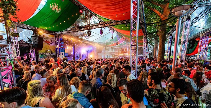 vierdaagsefeesten in nijmegen weer heel gezellig druk