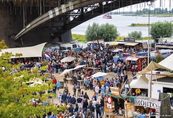 vierdaagsefeesten nijmegen trekken 15 miljoen bezoekers