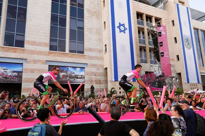 vierduizend agenten bij giro in israel