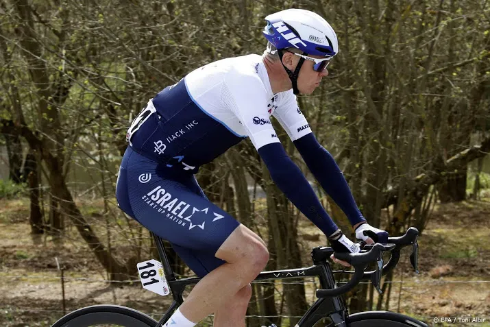 viervoudig winnaar froome in rol van waterdrager in de tour